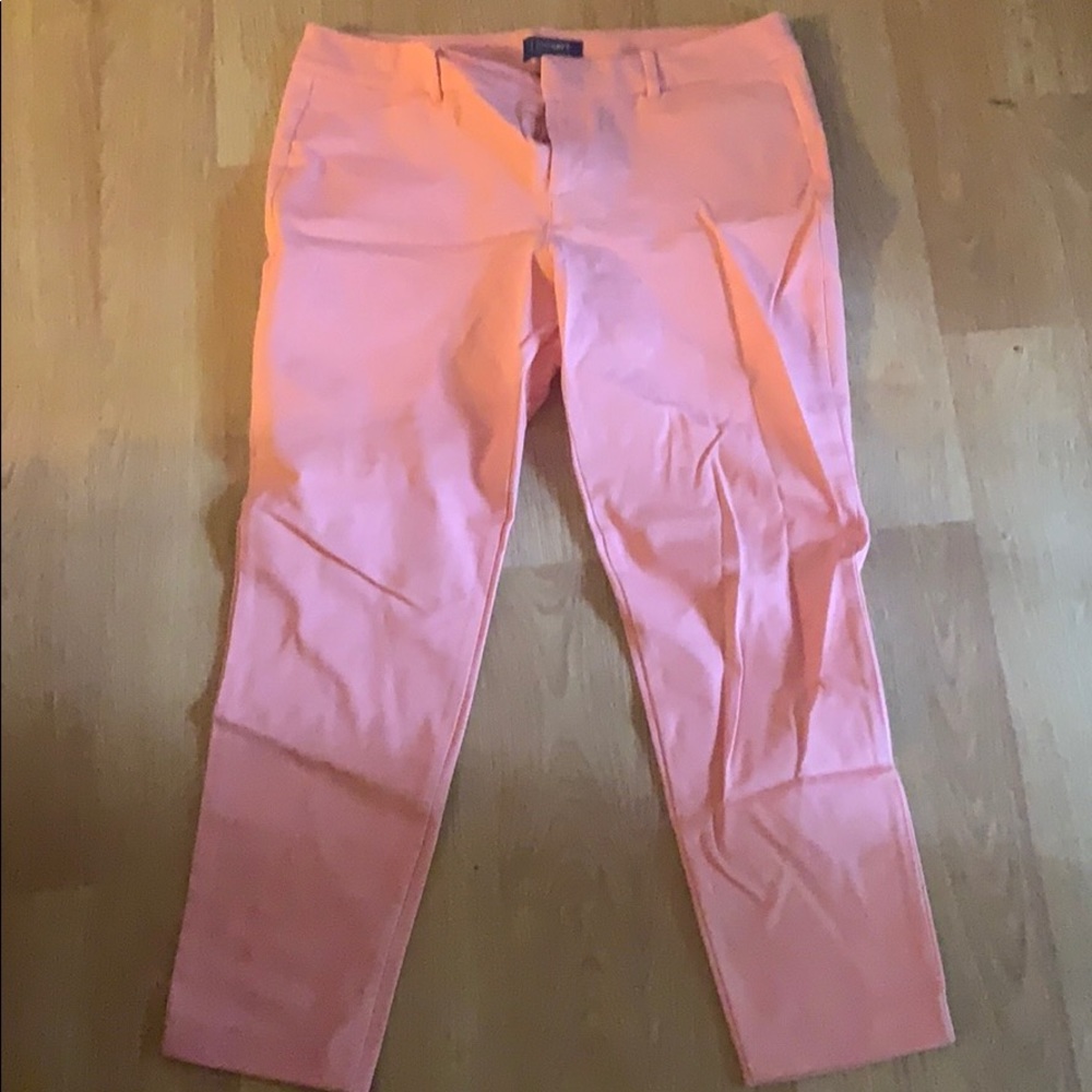Mid Rise Pixie Pant